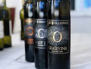 Graševina Premium vrhunska PP Orahovica + dárkový tubus černý