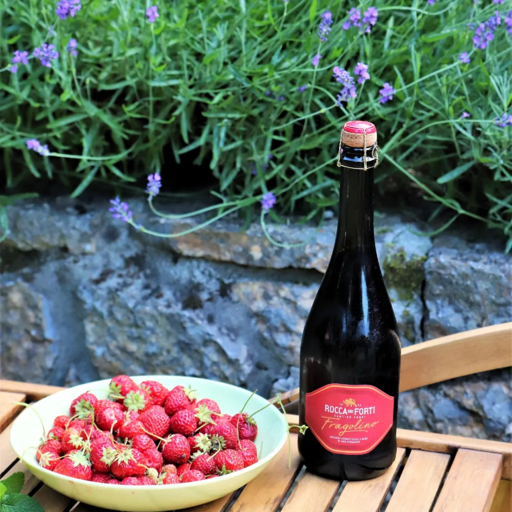 Rocca Dei Forti Spumante Fragolino